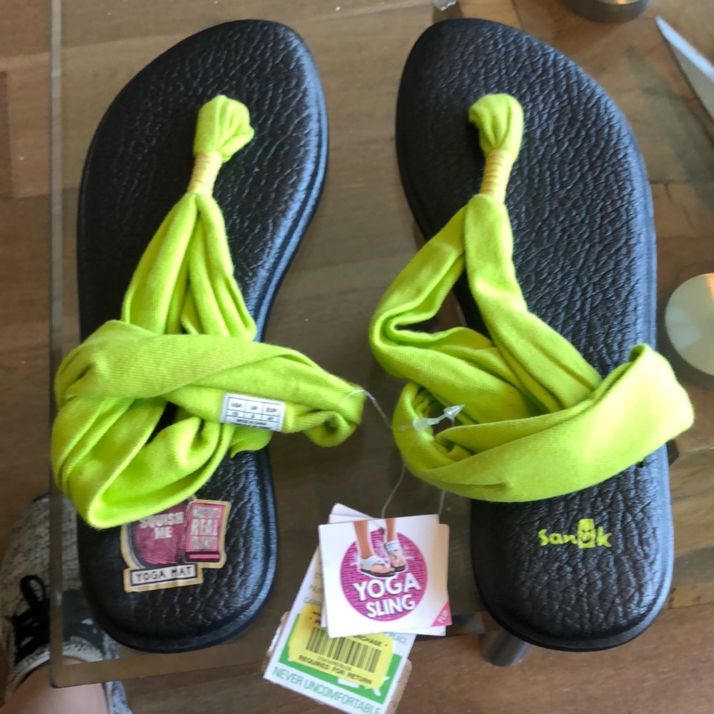 BRAND NEW Green Yoga Sling Sandals
